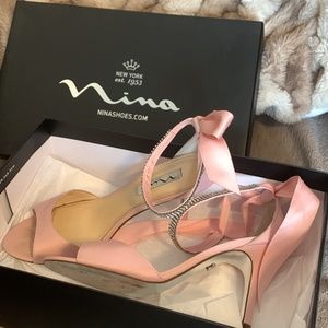 Ligh pink high heels